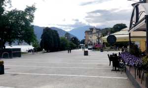 Intra lungolago