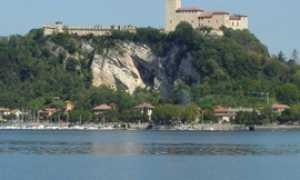 angera rocca due