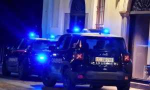 carabinieri due auto notte