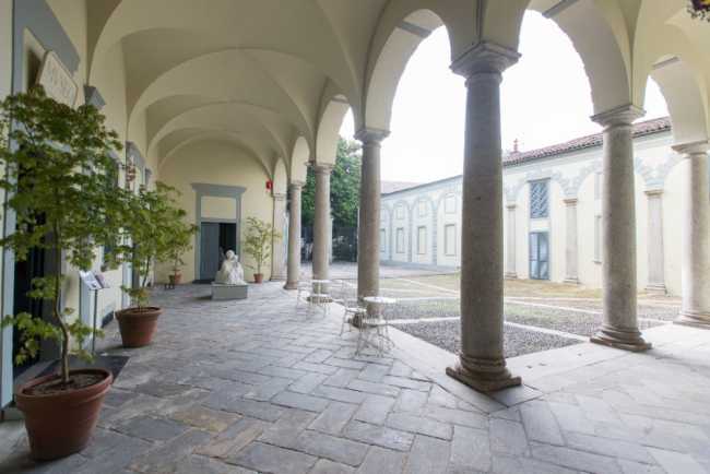 cortile viani dugnani