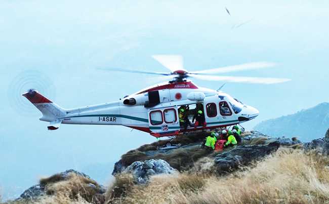 eliambulanza recupero sperone nuvole