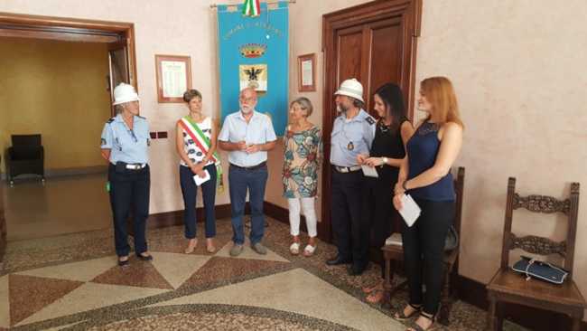 encomio asl