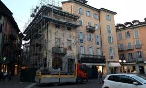 ex pretorio intra