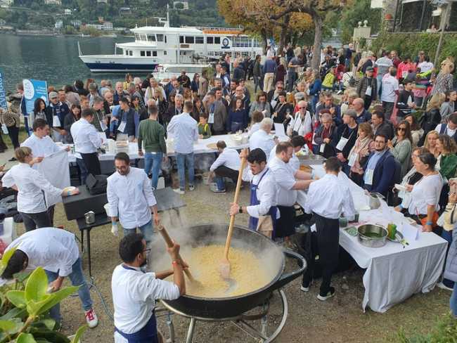 gente lago 22 18