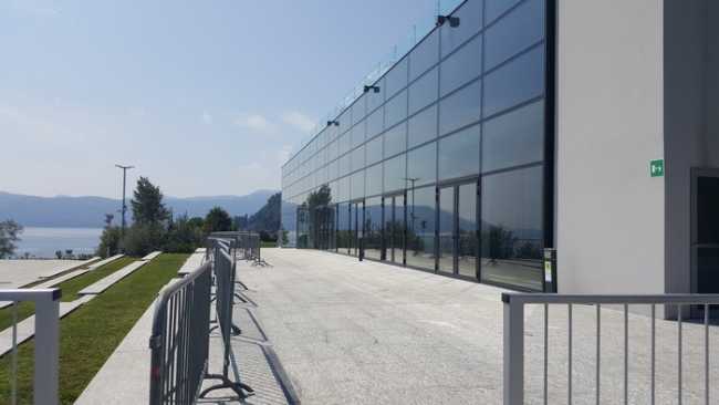 transenne teatro est ago 17