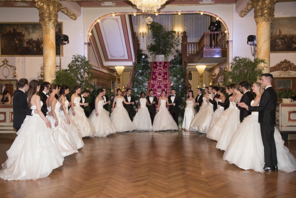 Ballo Debuttanti di Stresa1