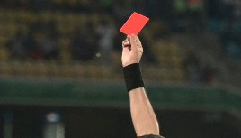 rosso cartellino generico