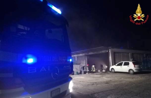 incendio sesto calende