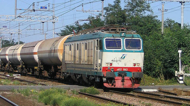 treno merci 328451.660x368