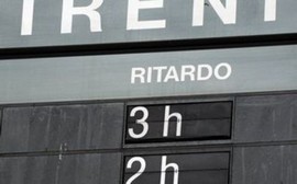 treni ritardo